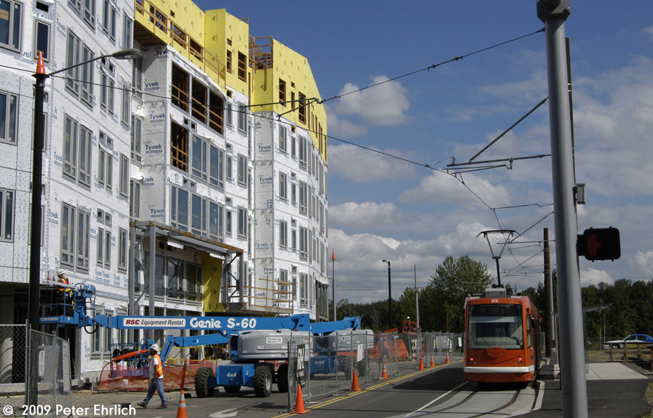 (230k, 930x595) Country United States City Portland, OR System Portland Streetcar Location