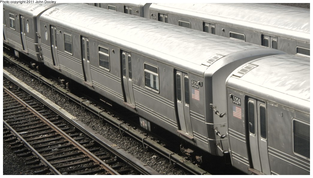 Nyc R44 (198k, 1044x596) Country: United States City: New York System: New York ...