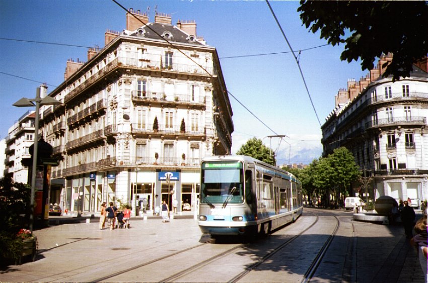 (127k, 850x563) Country France City Grenoble System Transports de l