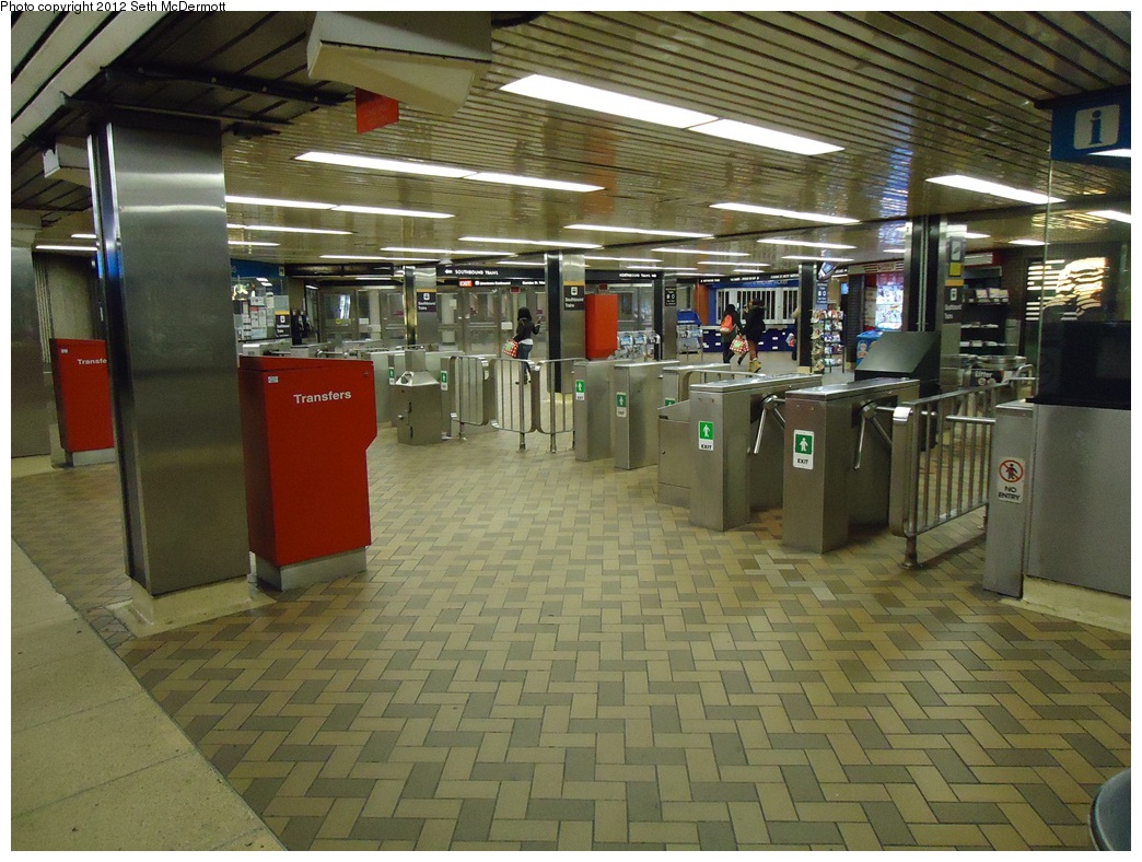340k-1044x788-country-canada-city-toronto-system-ttc-line-ttc