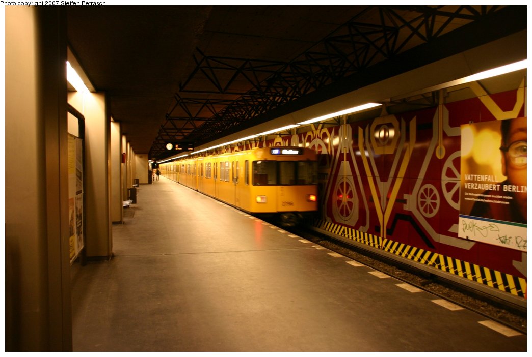 (121k, 1044x702) Country Germany City Berlin System Berliner