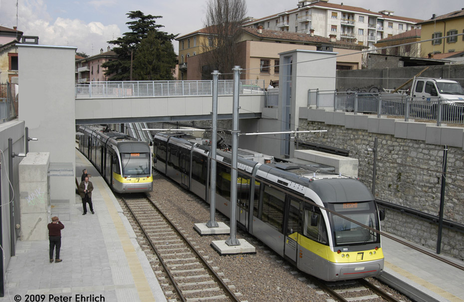 (220k, 930x607) Country Italy City Bergamo System Tramvie Elettriche